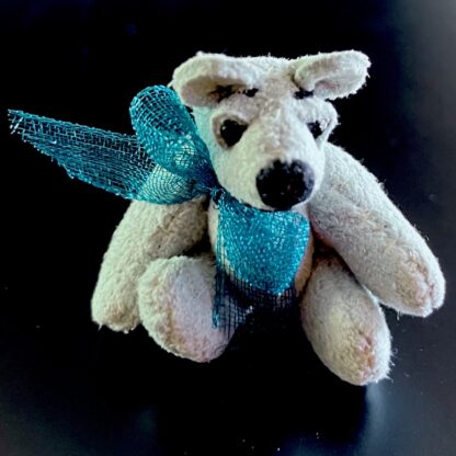 Miniaturteddy (Wildleder, Morning Sky). Handarbeit. - Image 3