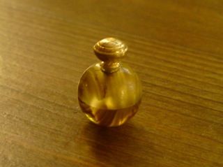 Parfumfläschchen, amber