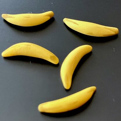 5 Bananen (klein). Handarbeit.