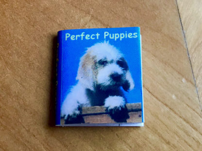 Büchlein "Perfect Puppies". Seiten bedruckt.