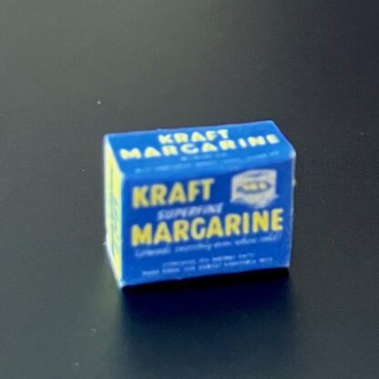 Margarine (Kraft, Attrappe). Handarbeit/England.