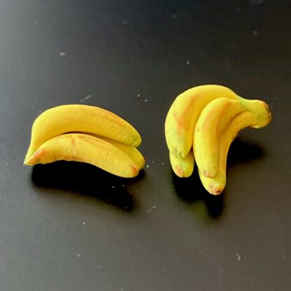 Bund Bananen.  2 Stück. Handarbeit.