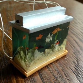 Aquarium (klein). Elektrifiziert.