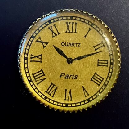 Wanduhr. Metall/Kunststoff goldfarben.