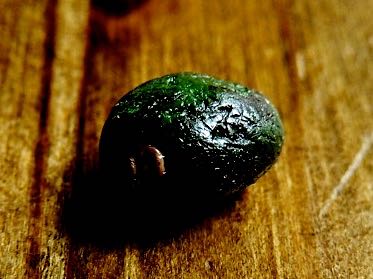 Avocado. Handarbeit/England.