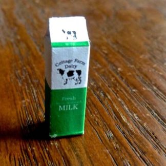 Milch (Milchdrink, Tetrapack, Attrappe)