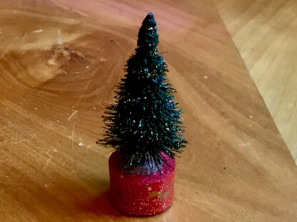 Weihnachtsbaum (dekoriert, Glimmer, mittel). Handarbeit/Spanien.