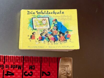 Kinderbuch klein "Die Waldschule". Handarbeit/Deutschland.