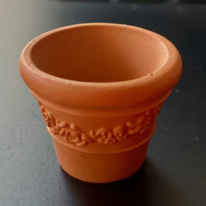 Viktorianischer Blumentopf (Farbe Terracotta dunkel, mittel).