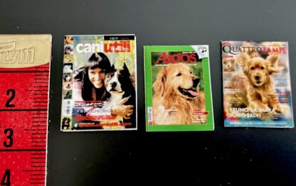 3 italienische Hundezeitschriften (Attrappen).