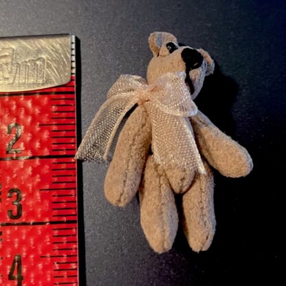 Miniaturteddy (Wildleder, Café). Handarbeit. - Image 3