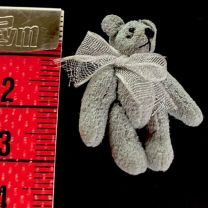 Miniaturteddy (Wildleder, Silver Pearl, grau). Handarbeit. - Image 3